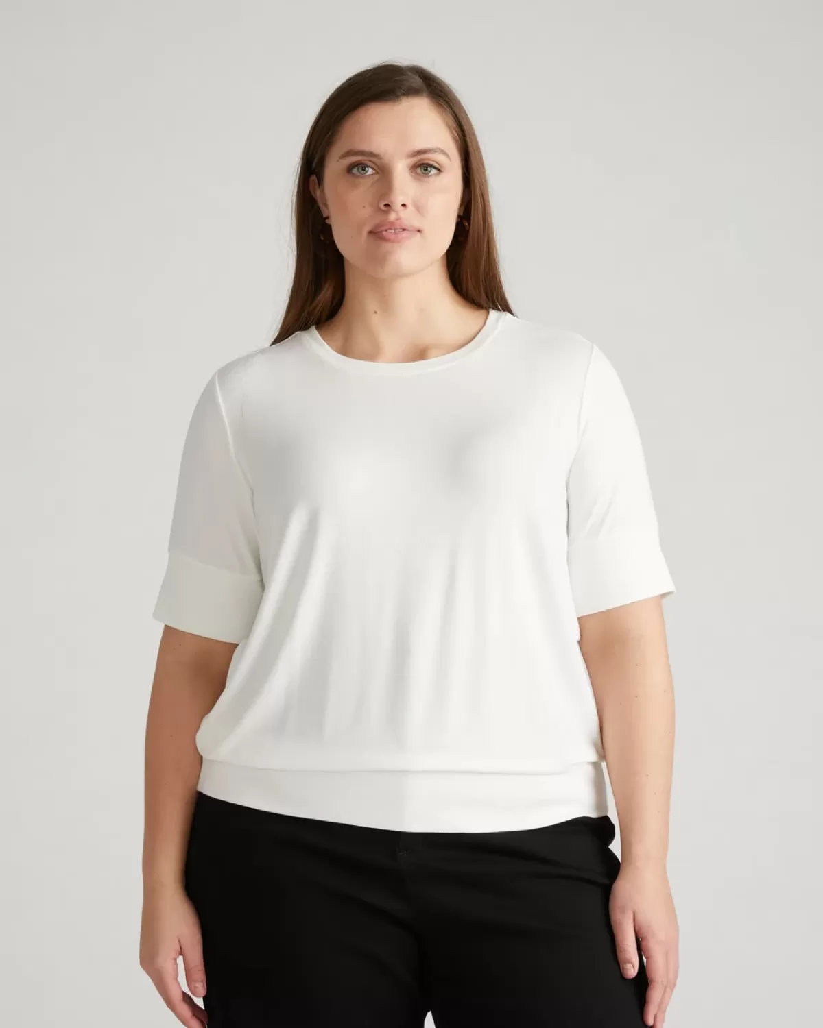 Aimee Liquid Jersey Rib Hem Tee>Universal Standard Hot