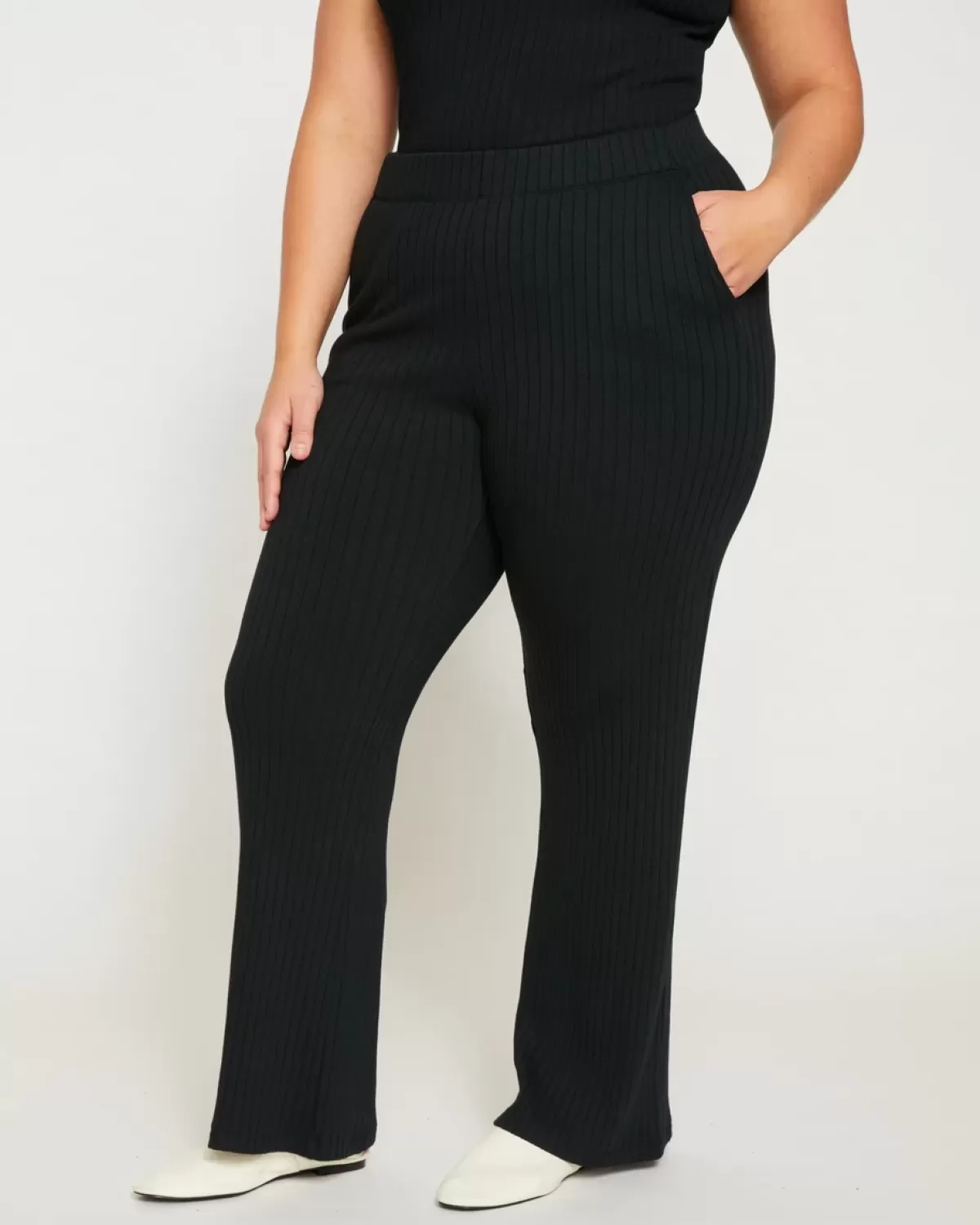 Aspen Rib Wide Leg Pant>Universal Standard Fashion
