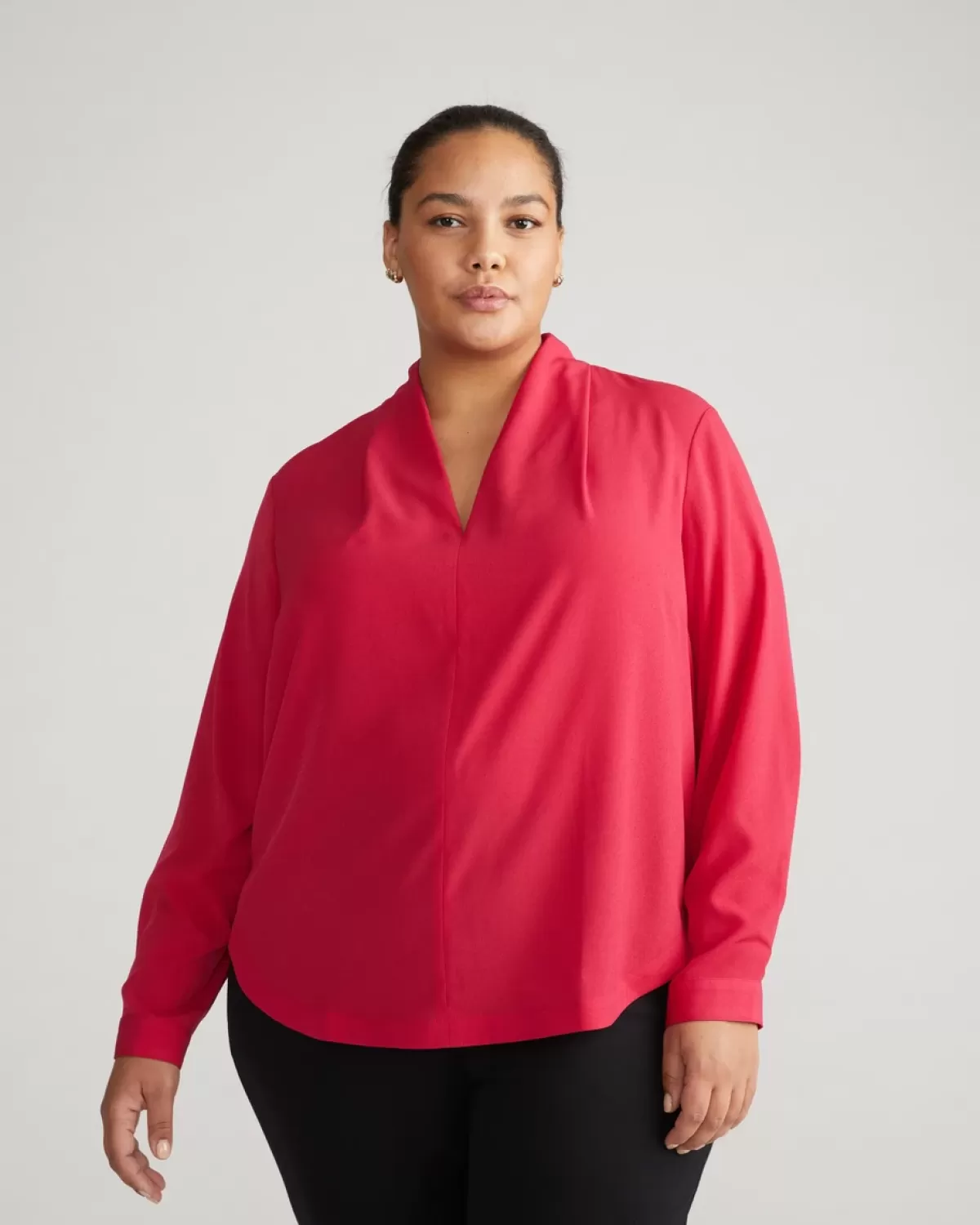 Better-Than-Silk Long Sleeve V-Neck Top>Universal Standard Best