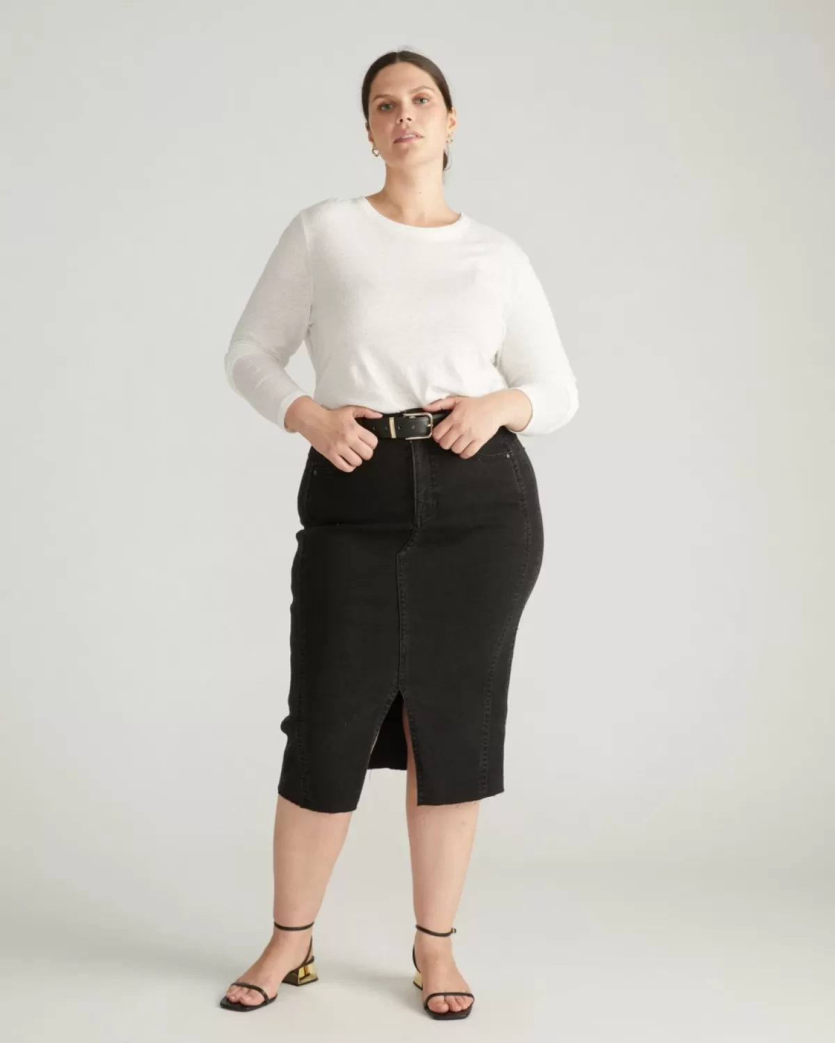 Breeze Stretch Linen Long Sleeve Tee>Universal Standard Store
