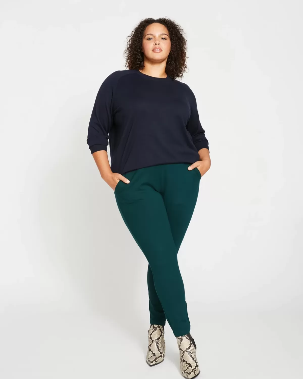 Eco Relaxed Core Sweater>Universal Standard Hot