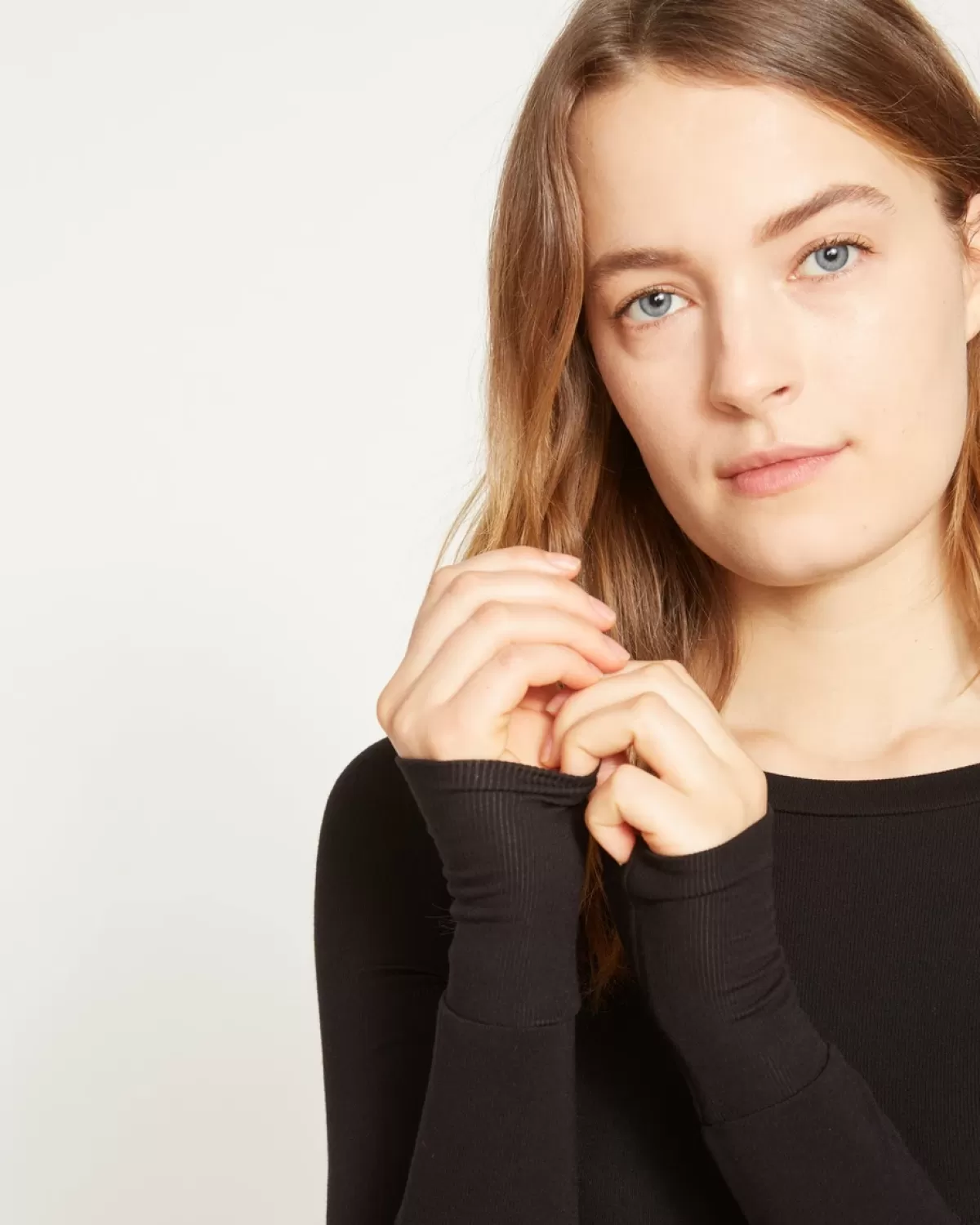 Foundation Long Sleeve Crew Neck Tee>Universal Standard Store