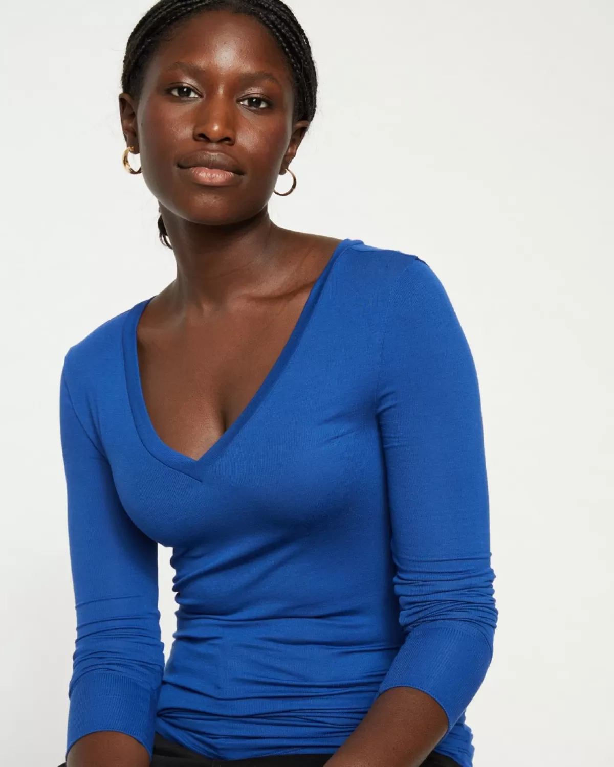 Foundation Long Sleeve V-Neck Tee>Universal Standard Fashion
