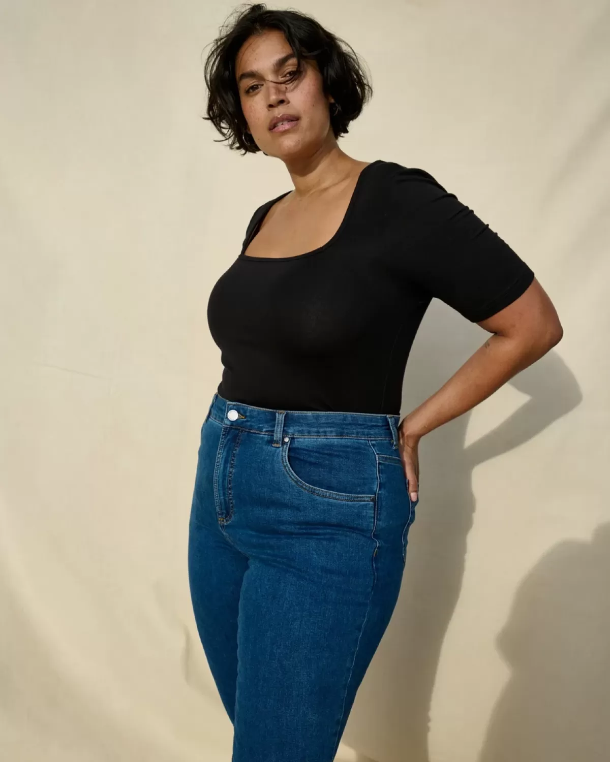 Foundation Short Sleeve Square Neck Tee>Universal Standard Hot
