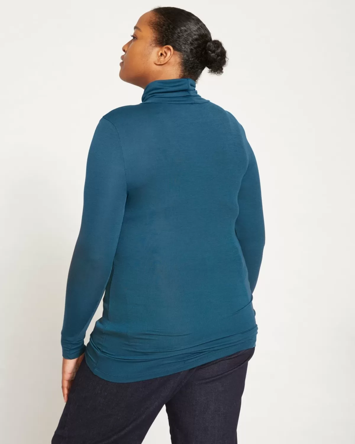 Foundation Turtleneck>Universal Standard Hot