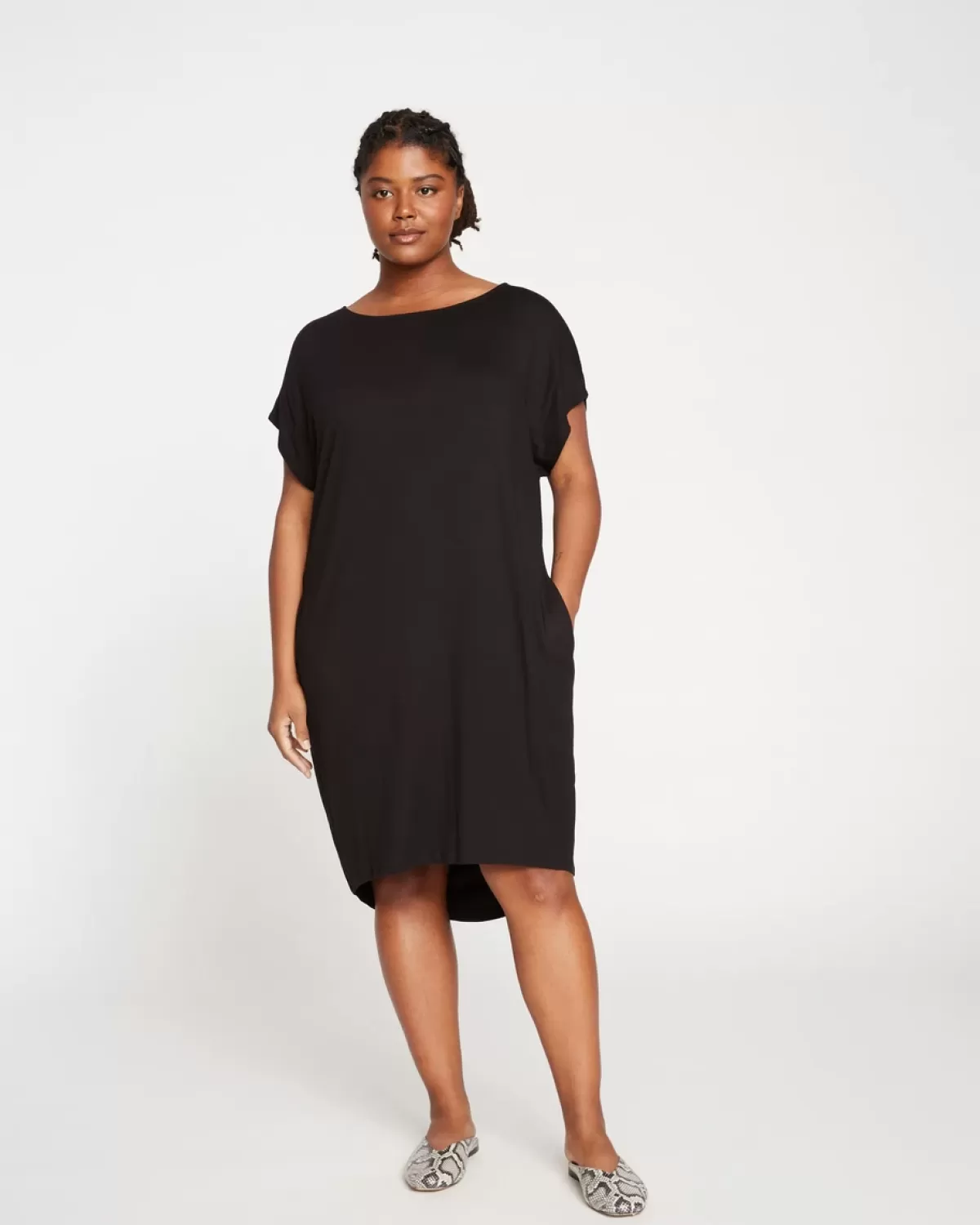 Helen Liquid Jersey Shift Dress>Universal Standard Shop