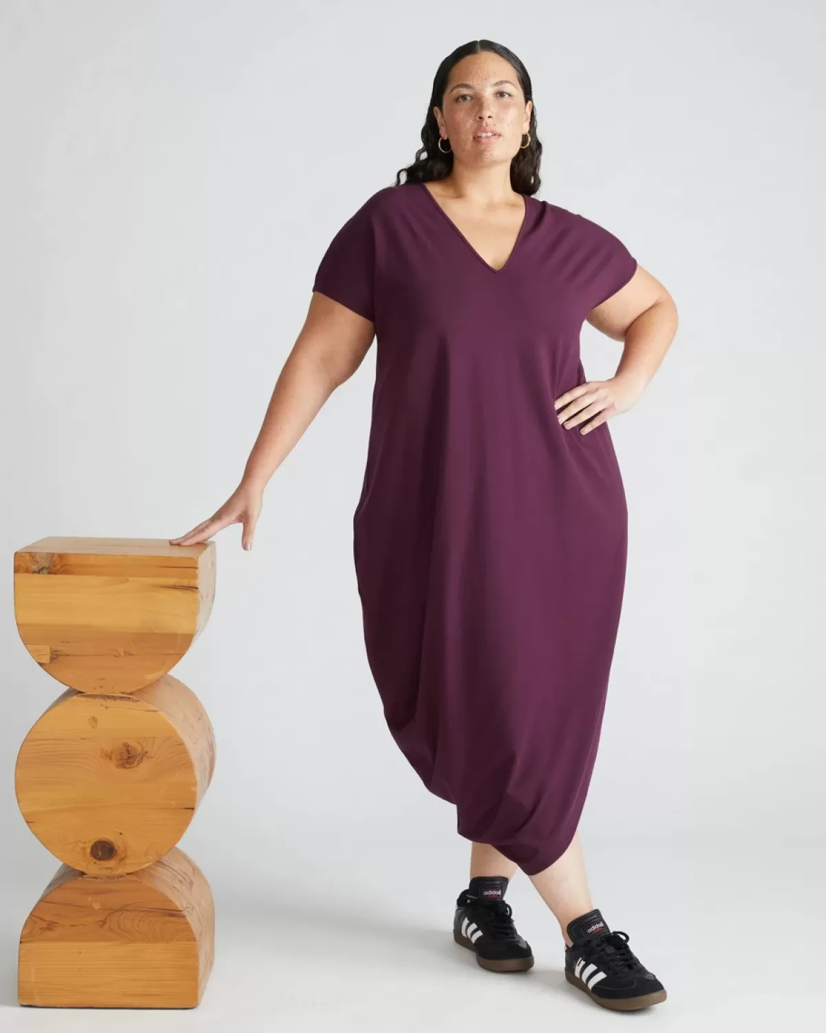 Iconic Geneva V-Neck Dress>Universal Standard Online