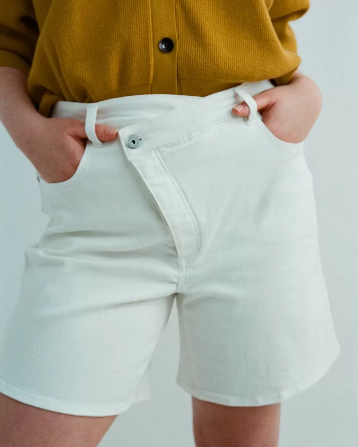 Katie High Rise Crossover Denim Shorts>Universal Standard Flash Sale