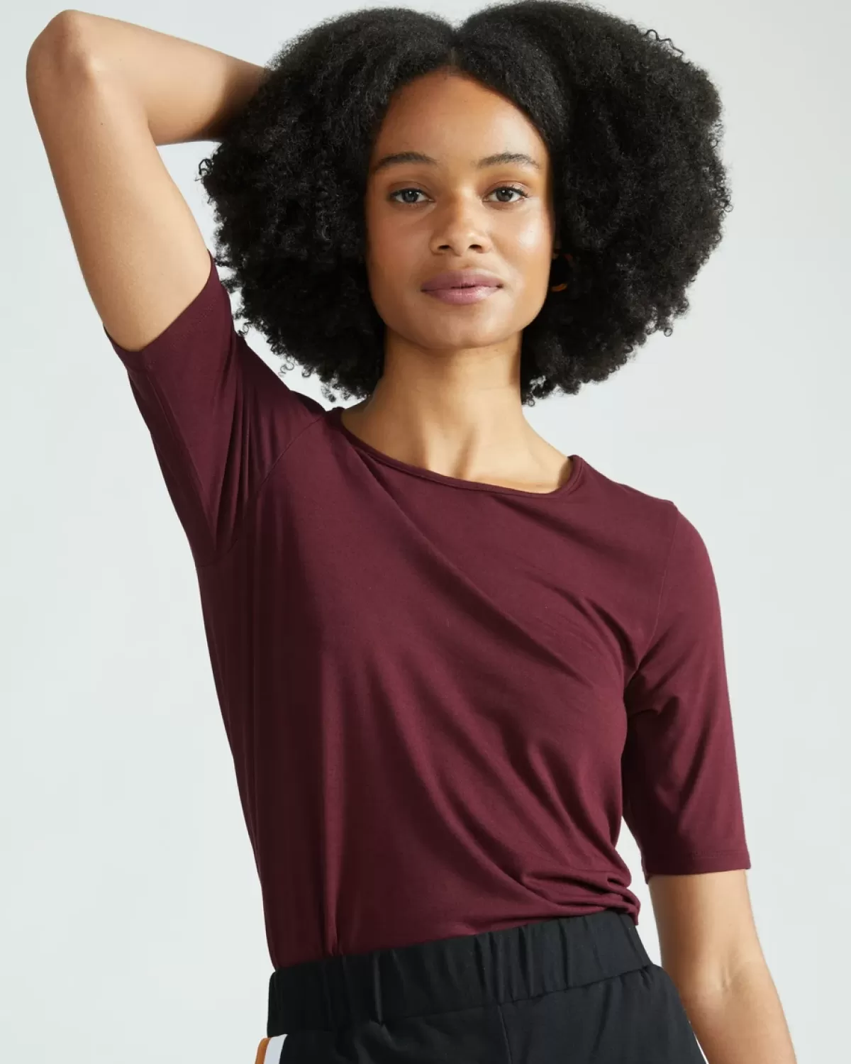 Lily Liquid Jersey Crew Neck Stovepipe Tee>Universal Standard Hot