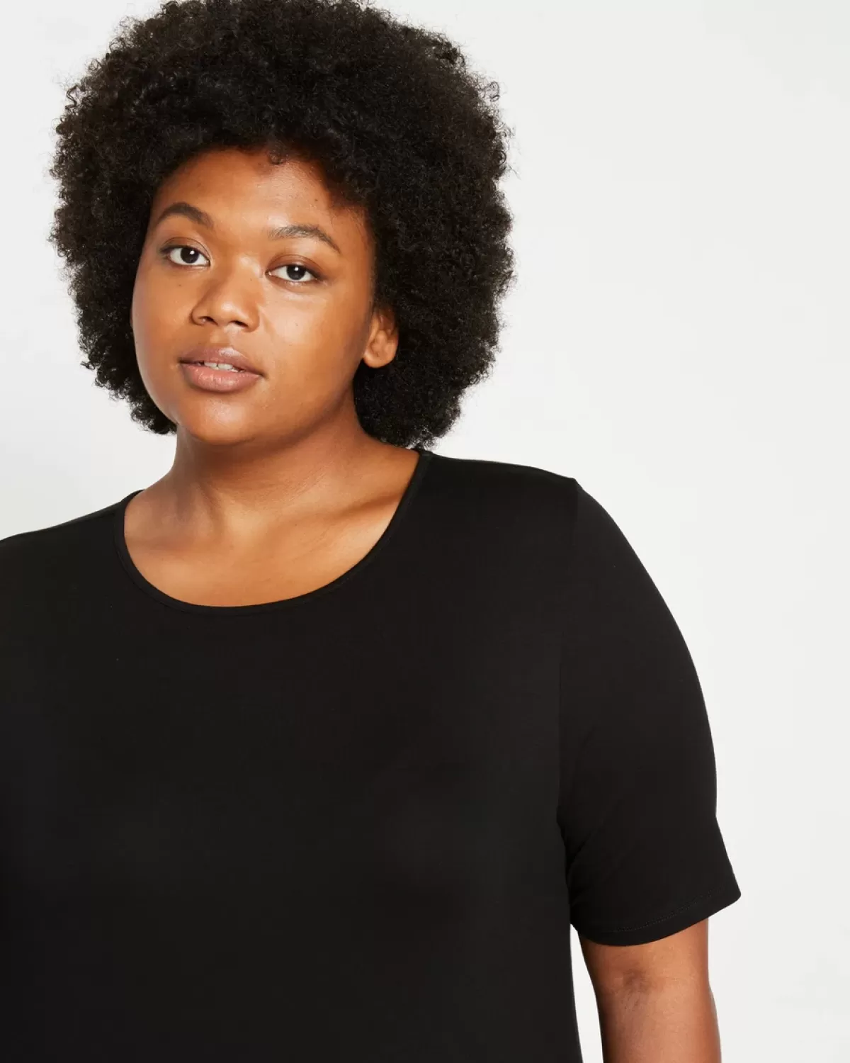 Lily Liquid Jersey Crew Neck Stovepipe Tee>Universal Standard Hot