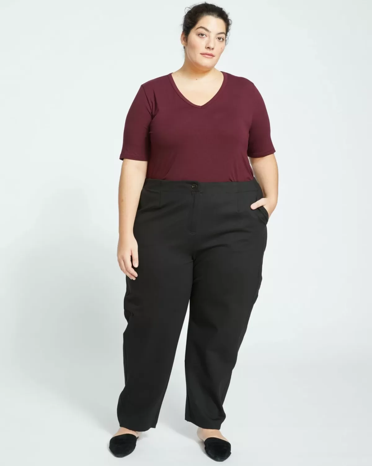 Lily Liquid Jersey V-Neck Stovepipe Tee>Universal Standard Store