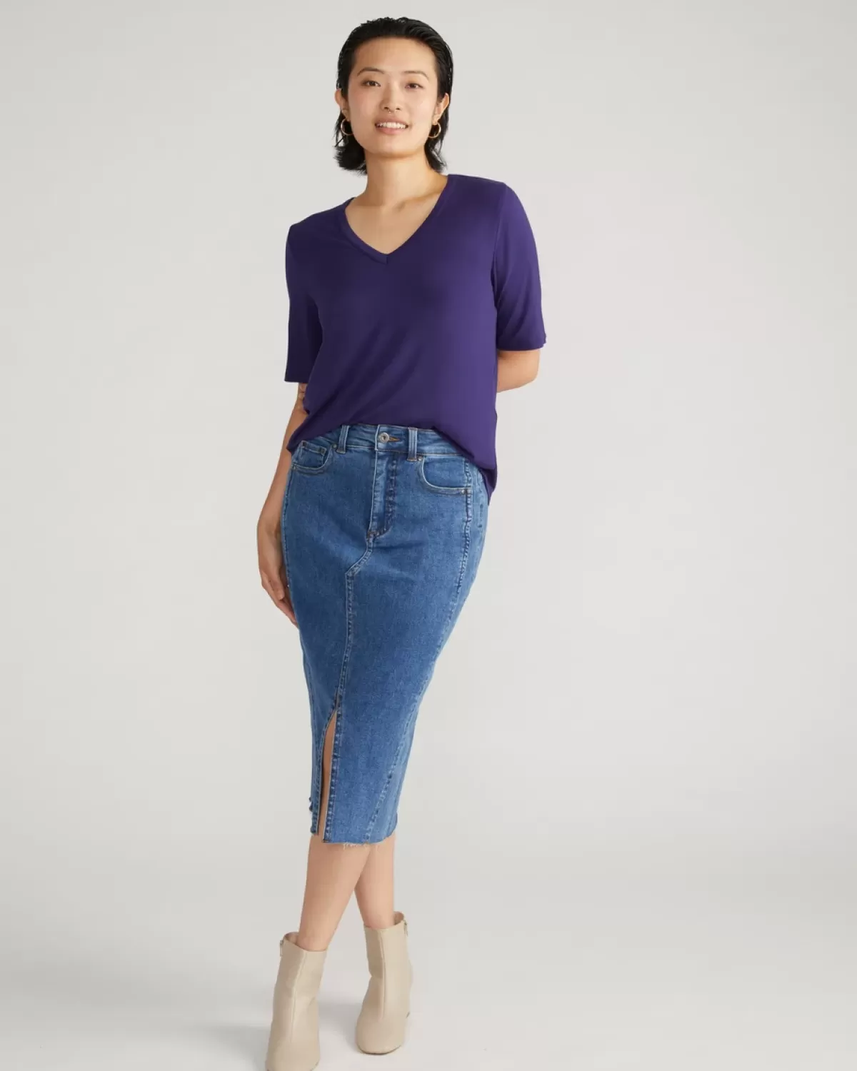 Lily Liquid Jersey V-Neck Stovepipe Tee>Universal Standard New