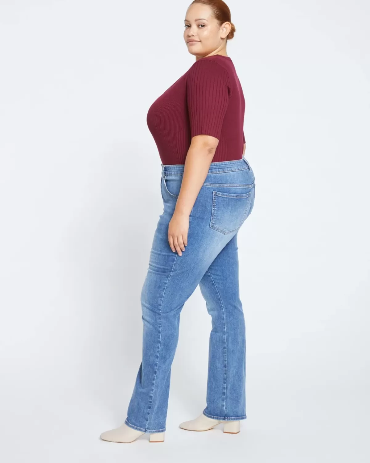 Marne Bootcut Jeans 32 Inch>Universal Standard Flash Sale