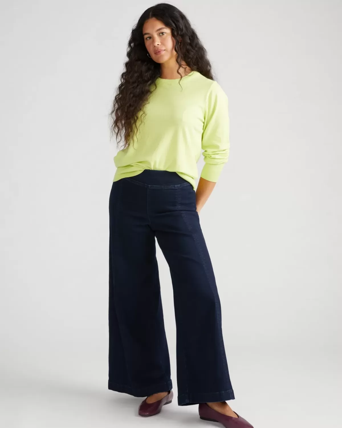 Olivia Pintuck Wide Leg Jeans>Universal Standard Store