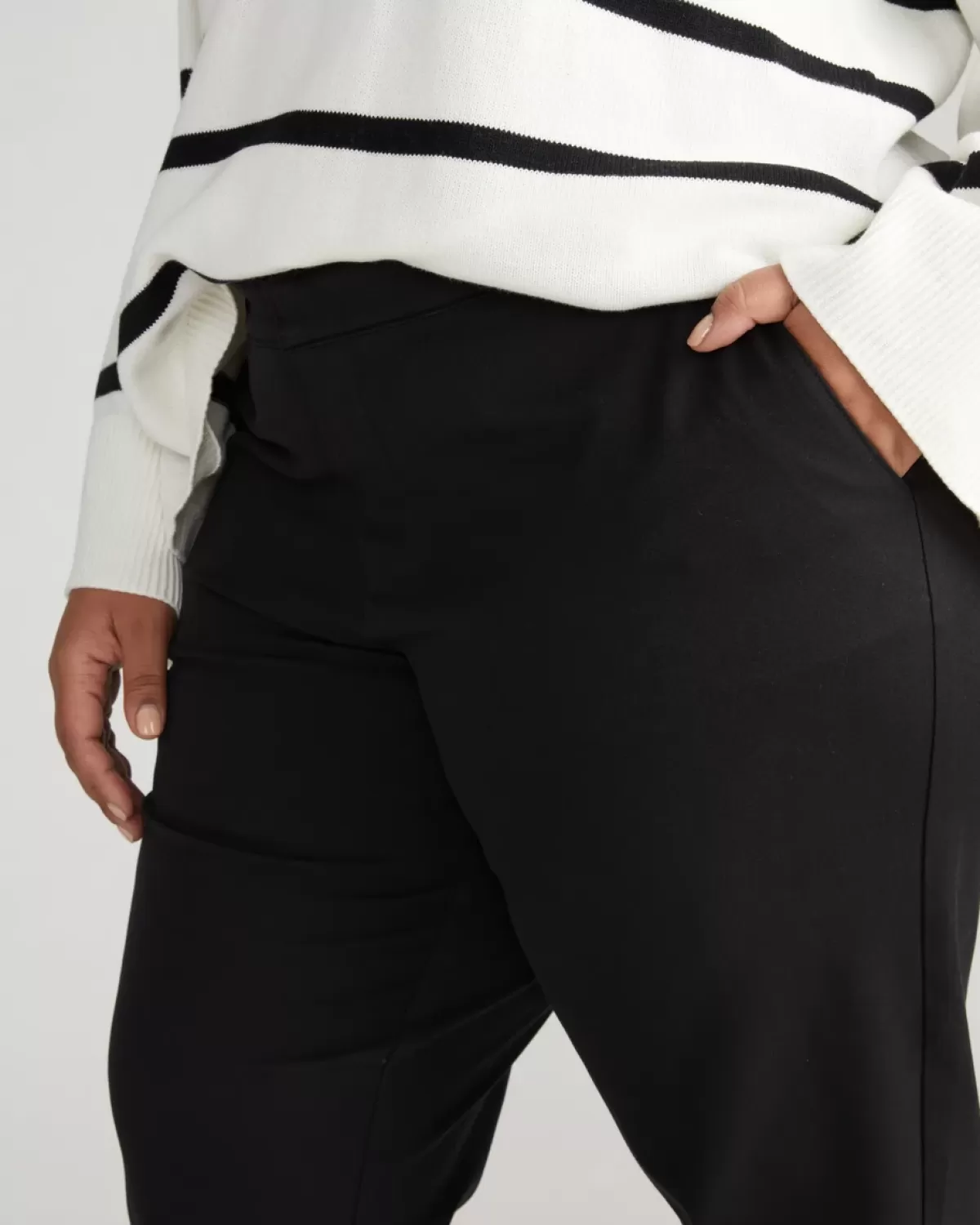 Orchard Stretch Cotton Twill Cropped Chinos>Universal Standard Online