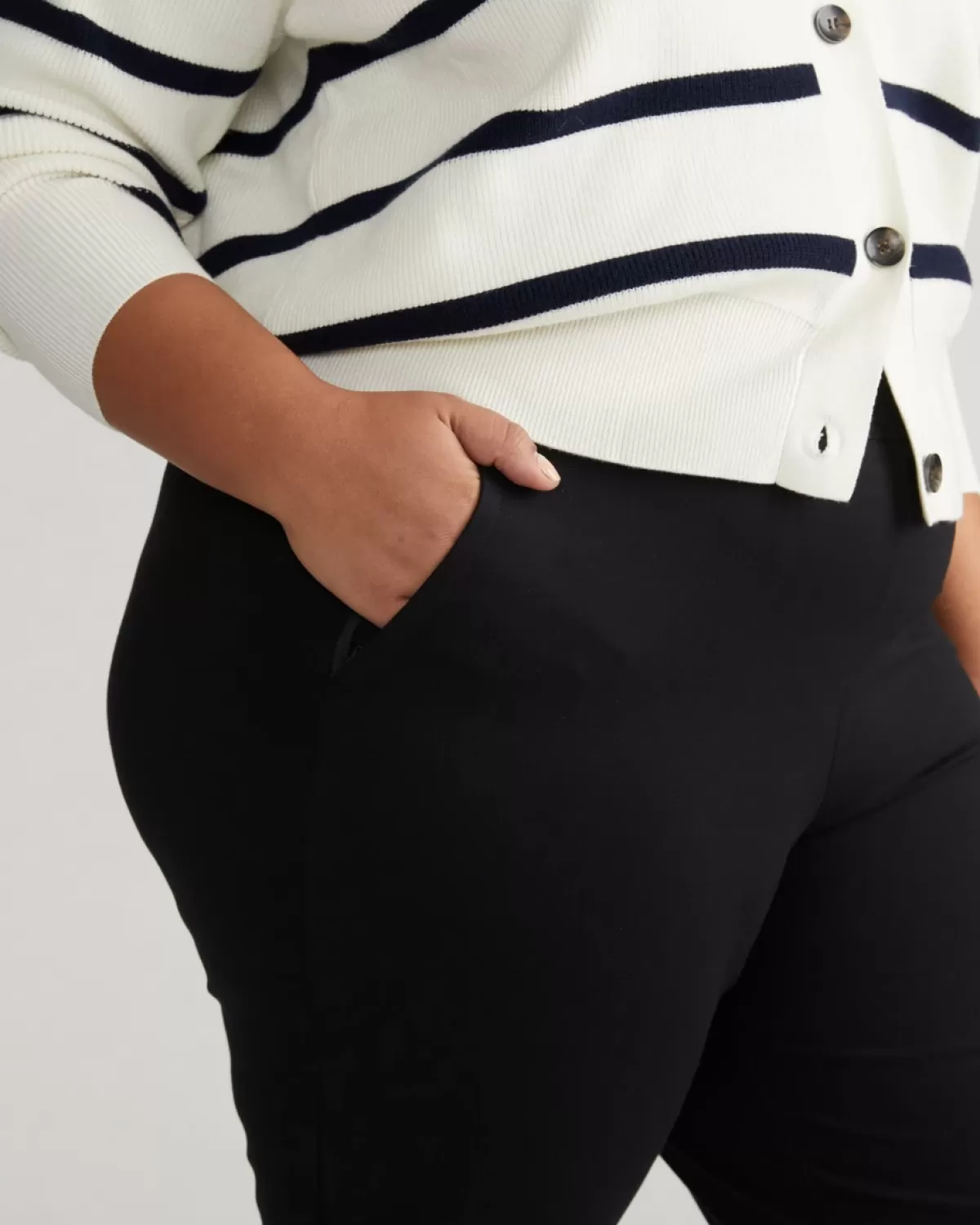 Prestige Ponte Flared Pants>Universal Standard Fashion