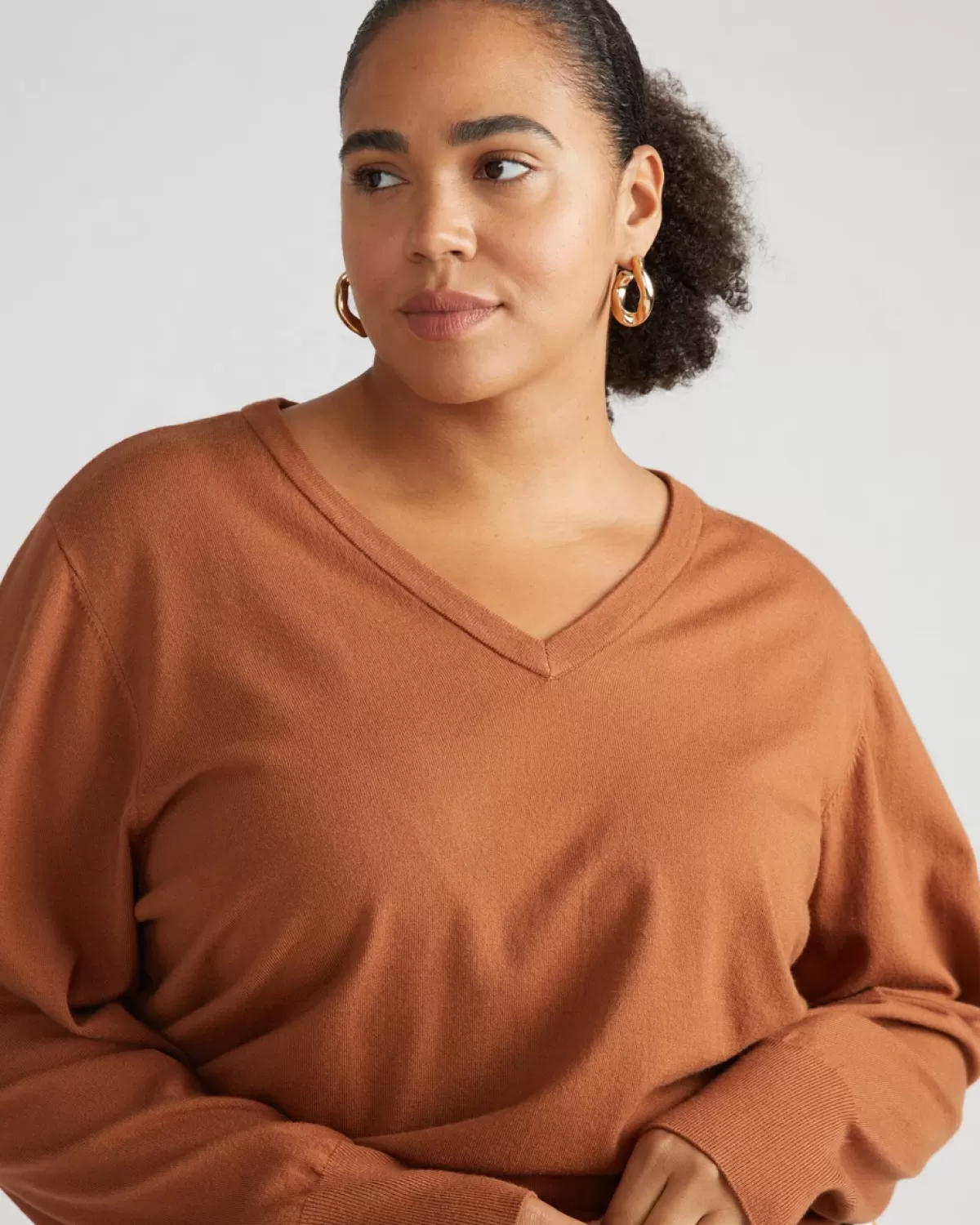 Savvy Fine Knit V Sweater>Universal Standard New
