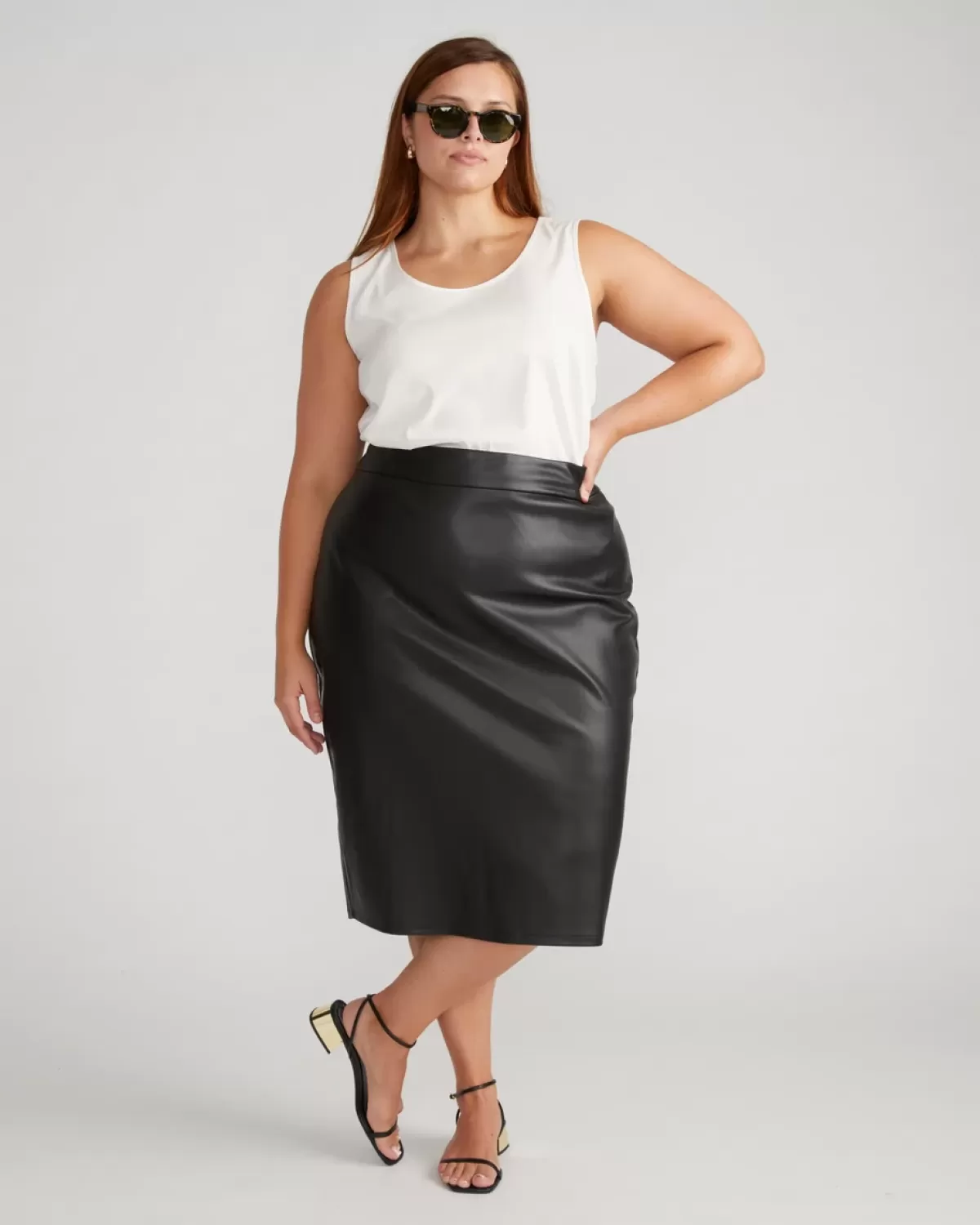 Silaro Faux Leather Skirt>Universal Standard Hot