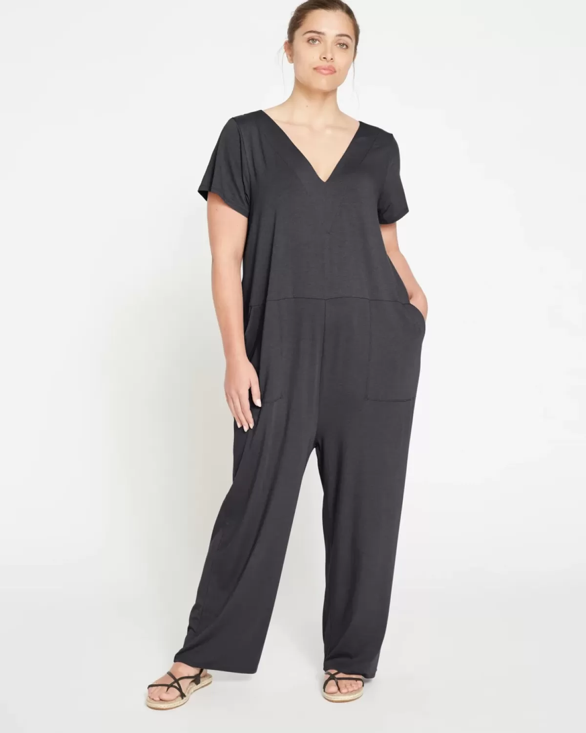 UltimateS Jemma V Neck Jumpsuit>Universal Standard Flash Sale