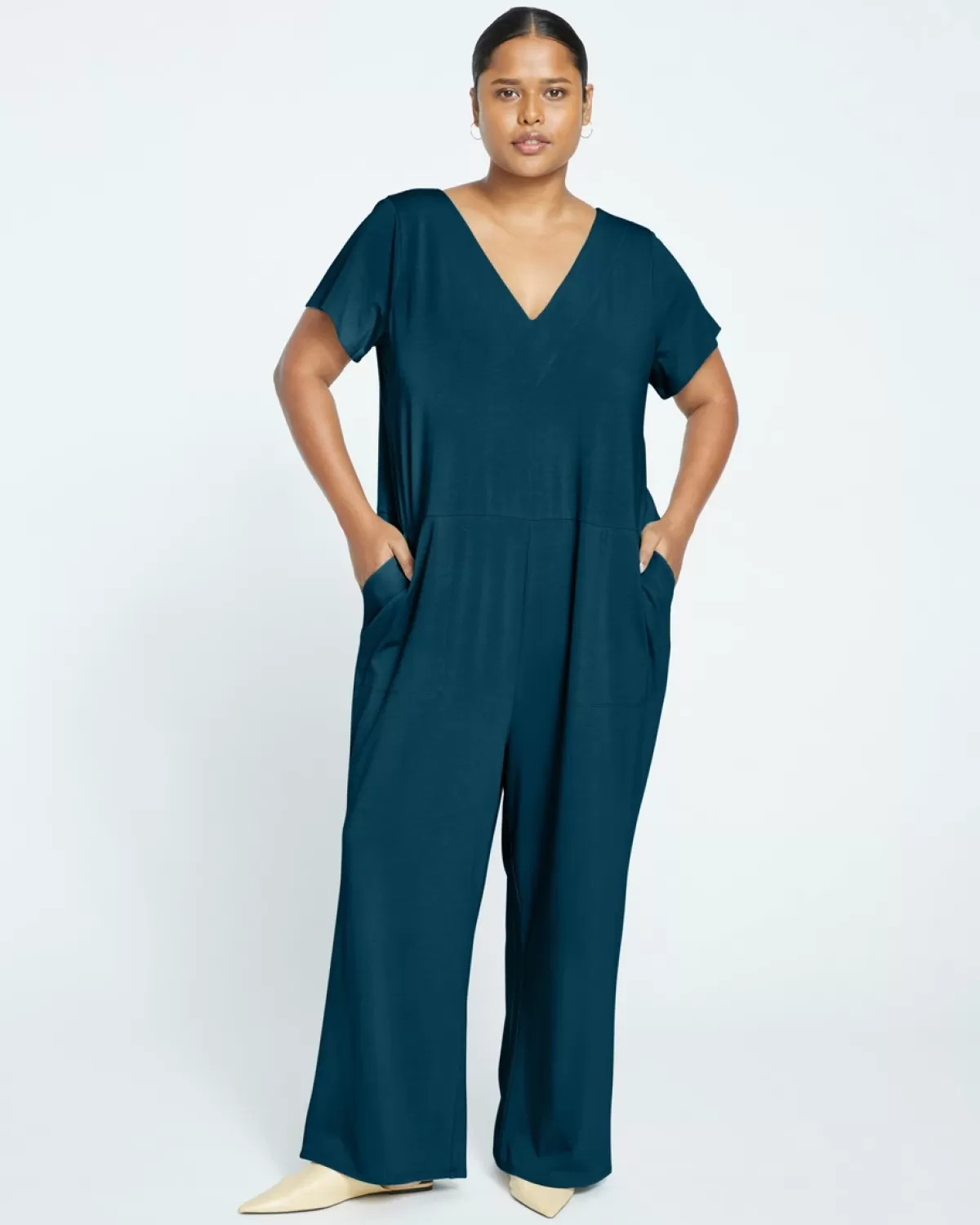UltimateS Jemma V Neck Jumpsuit>Universal Standard Store
